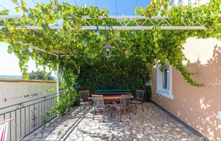 Apartman Marinovic Kastela Exterior photo